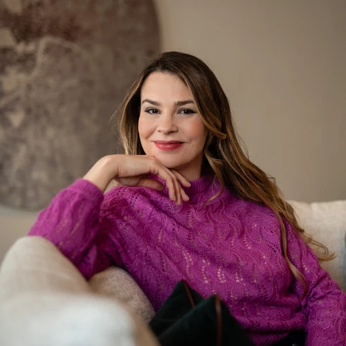 Yvette Vuaran
